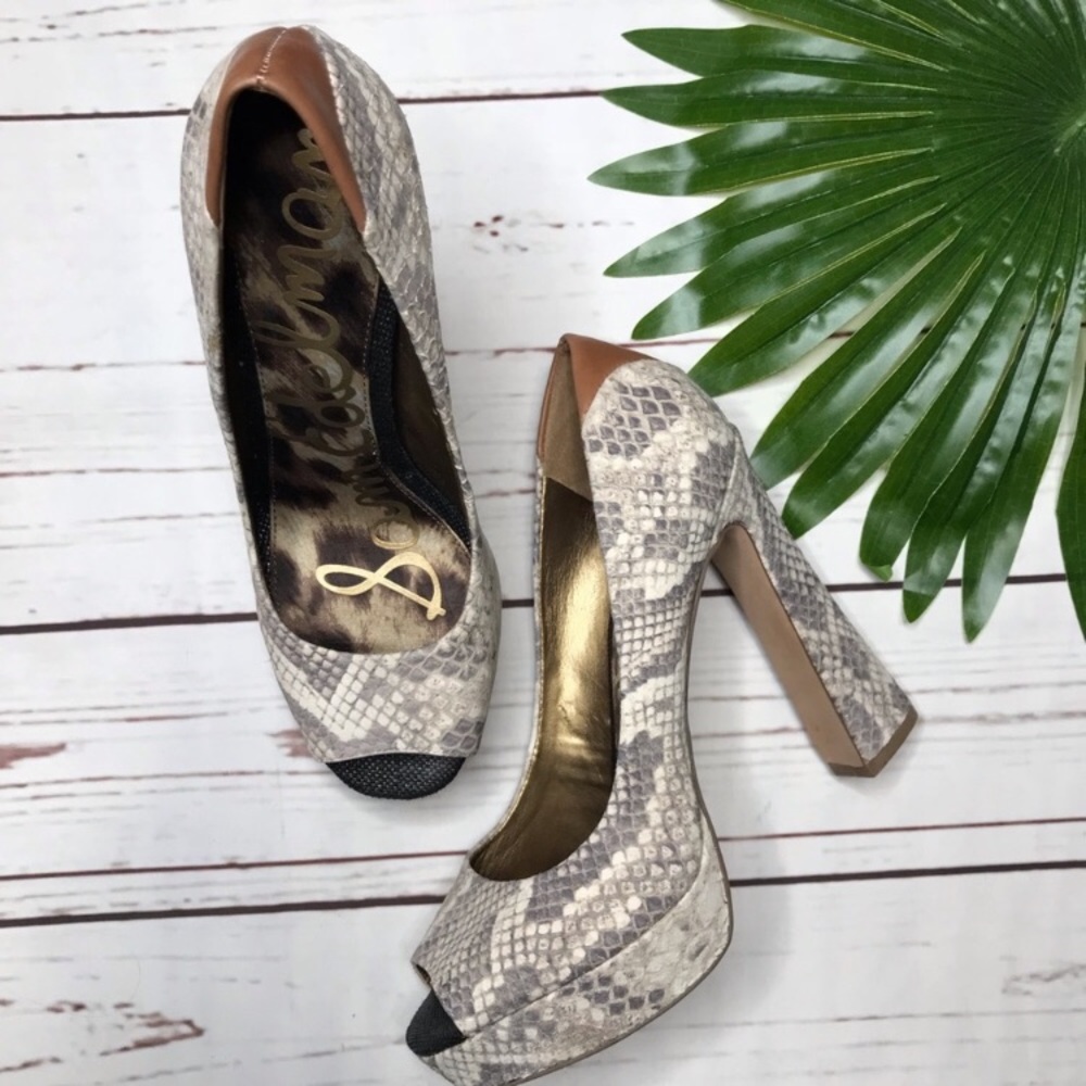 •Sam Edelman• sz 8.5 Snake skin Tacoma heels